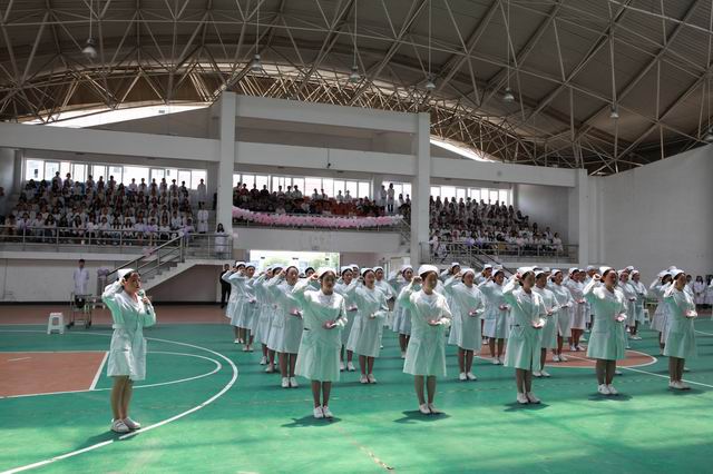 成都中醫(yī)藥大學(xué)附院針灸學(xué)校龍泉校區(qū)2019年報名條件、招生要求、招生對象