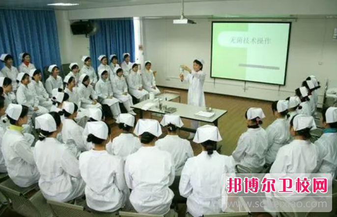 2023年重慶初中生可不可以去學(xué)護理學(xué)校