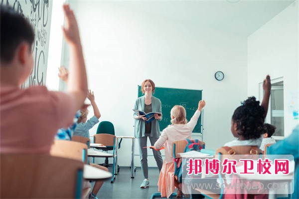 十堰市醫(yī)藥衛(wèi)生學(xué)?？谇恍迯?fù)工藝專業(yè)介紹